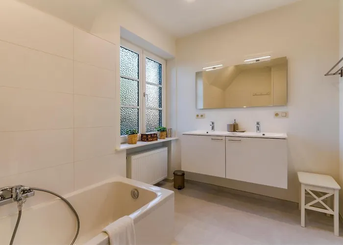 Des Roses - Fantastic & Renewed 7p Vila *